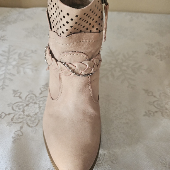 MJUS Ankle Boots  Women's Perforated Leather Braided - Blush Sz 36 - Picture 11 of 14